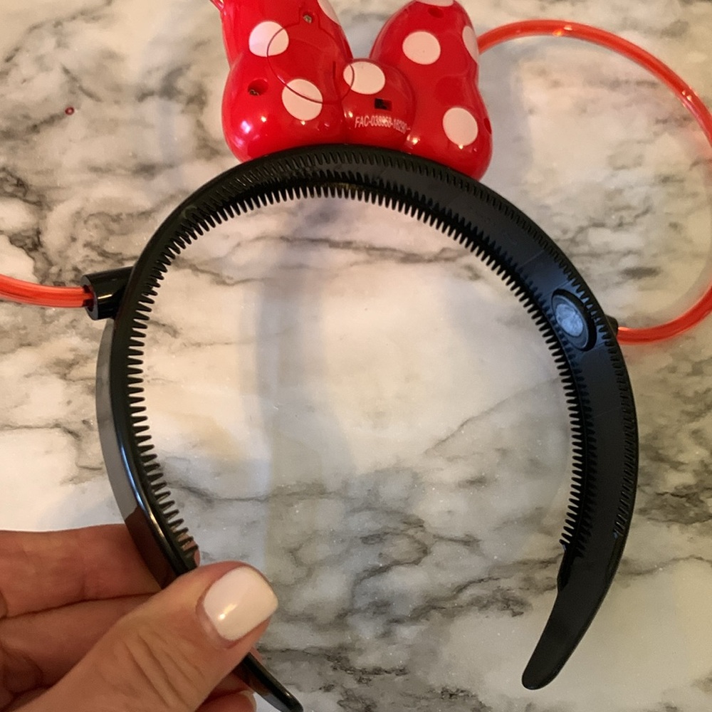Disney Minnie Mouse Ears. - Picture 4 of 5